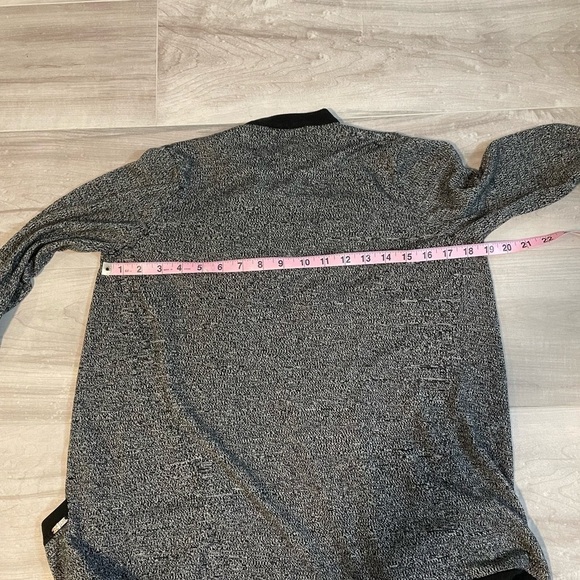 Calvin Klein Gray & Black Cardigan With Pockets - Size Small - Picture 9 of 10